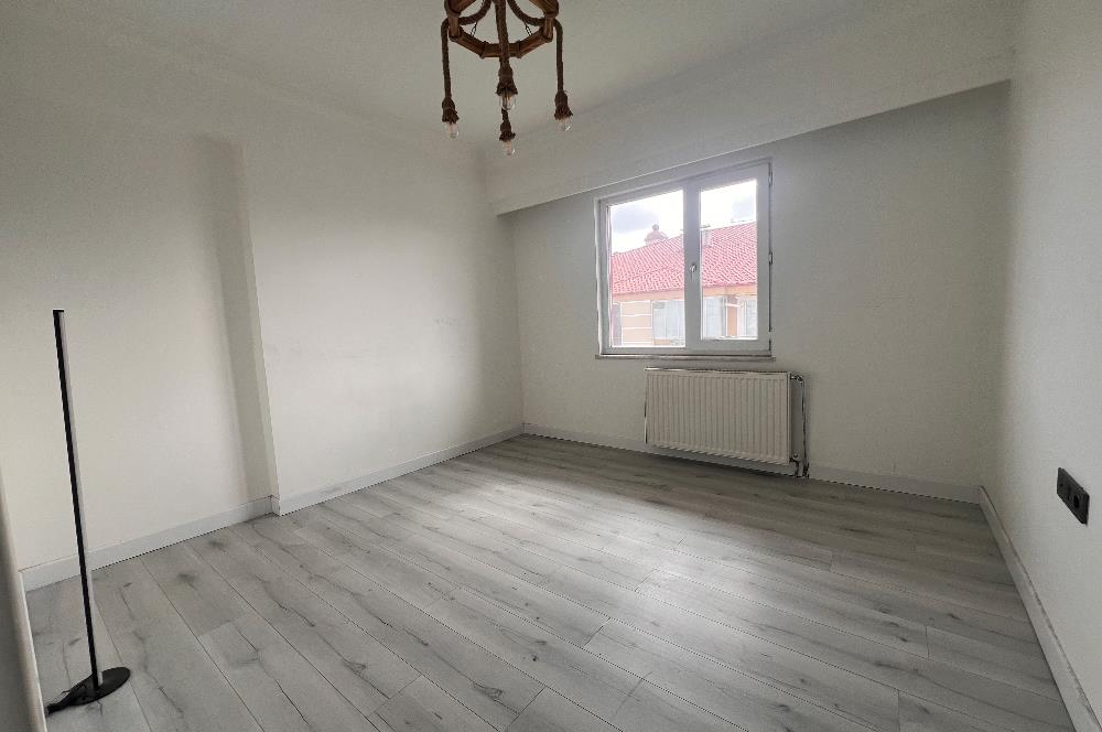 CUMHURİYET CADDESİ SATILIK 2+1 DAİRE