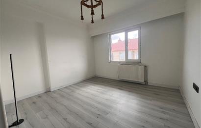 CUMHURİYET CADDESİ SATILIK 2+1 DAİRE