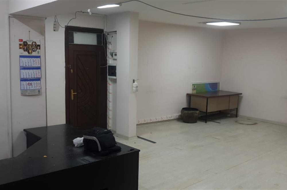 ATATÜRK CADDESİ ÜZERİNDE 170m² BÜRO & OFİS