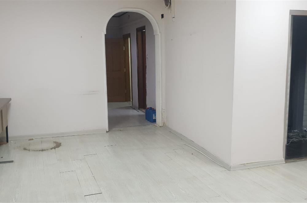 ATATÜRK CADDESİ ÜZERİNDE 170m² BÜRO & OFİS