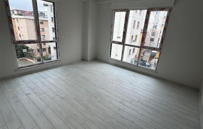 FEYZULLAH CAD METROYA YAKIN SİTEDE 2+1 SIFIR DAİRE