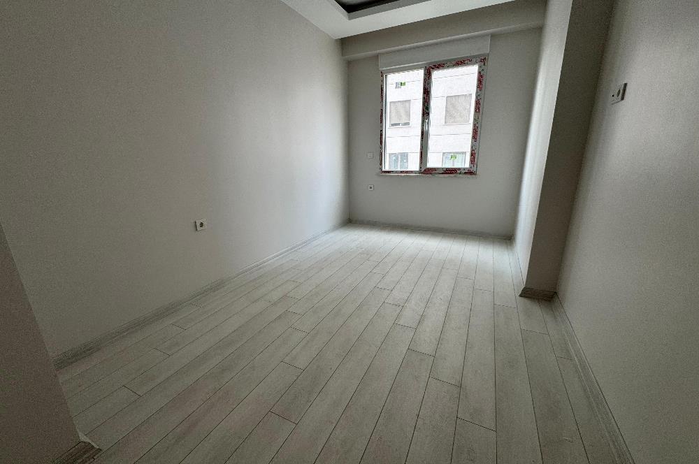 FEYZULLAH CAD METROYA YAKIN SİTEDE 2+1 SIFIR DAİRE