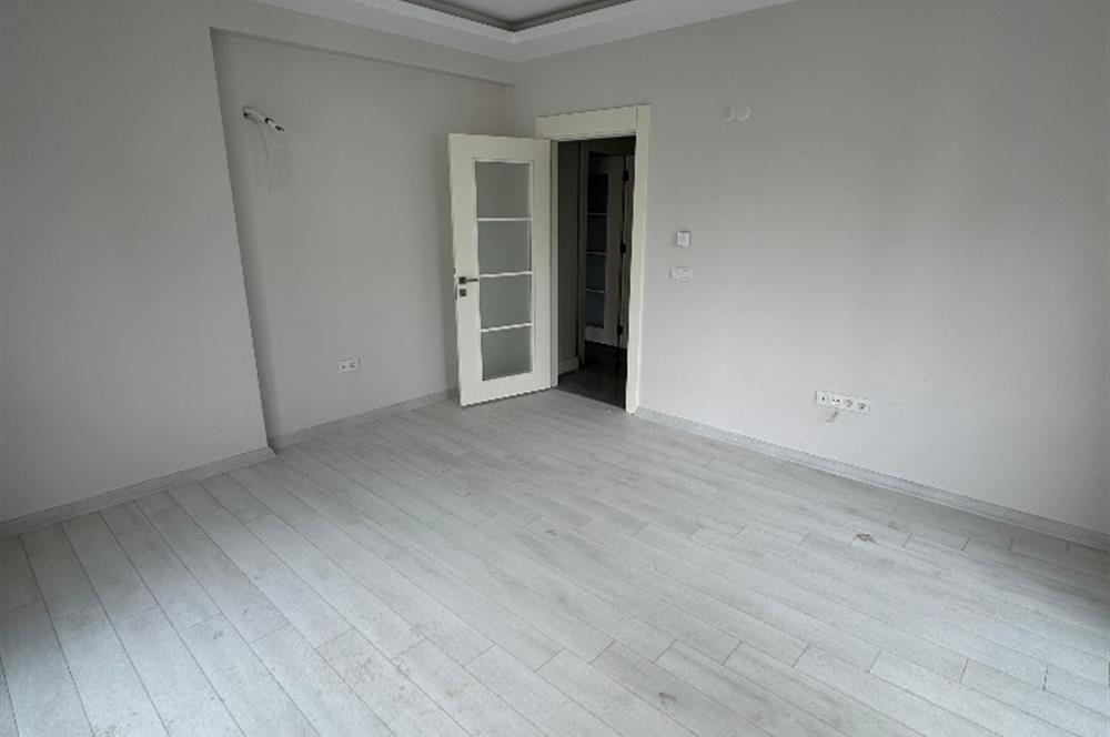 FEYZULLAH CAD METROYA YAKIN SİTEDE 2+1 SIFIR DAİRE