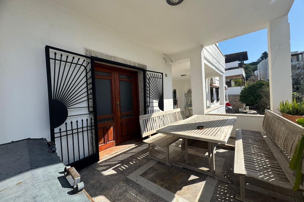 Bodrum Kumbahçe’de Şömineli ,Özel Eşyalarla döşenmiş 2+1 Kiralık Daire