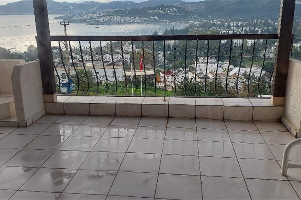 Bodrum-Bitez  3+1 deniz manzaralı satılık dubleks villa