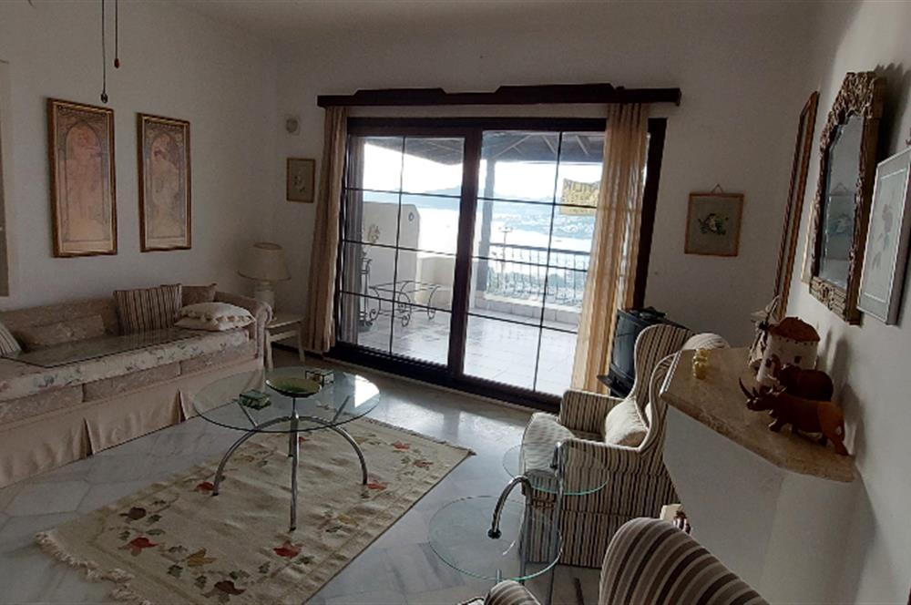 Bodrum-Bitez  3+1 deniz manzaralı satılık dubleks villa