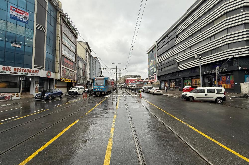 Sultangazi Kiralık Ofis Eski Edirne Asfaltı Üzeri Cadde Cephe