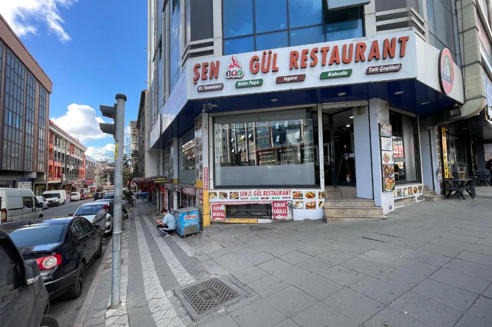 Tramvay Durağı Karşısı Yeni Nesil Fırın Sistemli Köşe Restoran