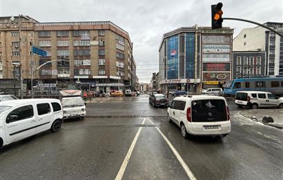 Sultangazi Kiralık Ofis Eski Edirne Asfaltı Üzeri Cadde Cephe