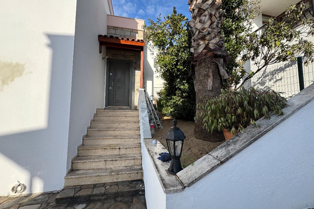 Bodrum Kalesi ve Deniz Manzaralı Eşyasız Kiralık Müstakil Dubleks Villa