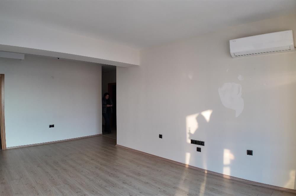 Karşıyaka İmbatlı'da Kiralık Geniş 2+1 Daire