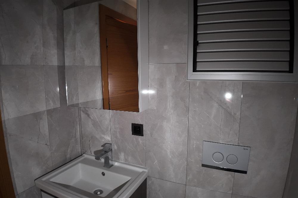 Karşıyaka İmbatlı'da Kiralık Geniş 2+1 Daire