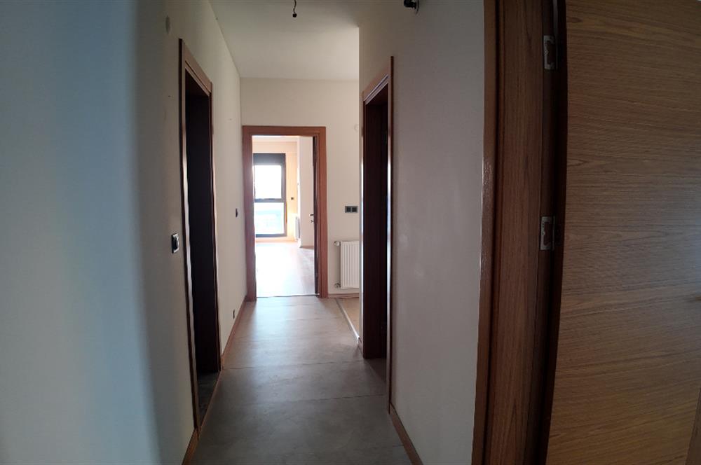 Karşıyaka İmbatlı'da Kiralık Geniş 2+1 Daire