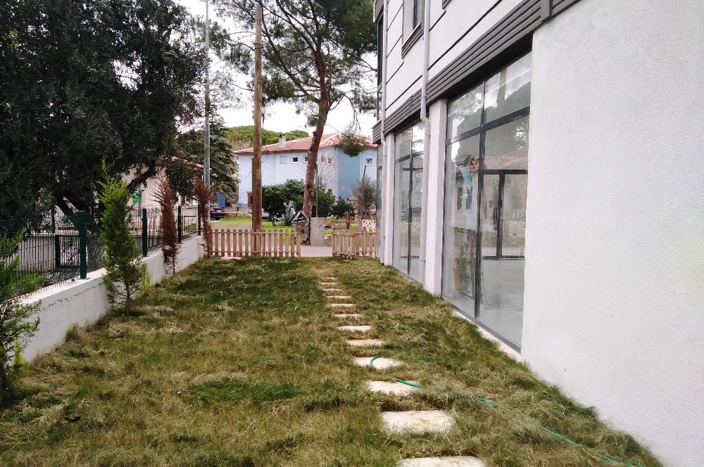 Ayvalık Altınova'da Satılık, Cadde Üstü, 60 m² Dükkan