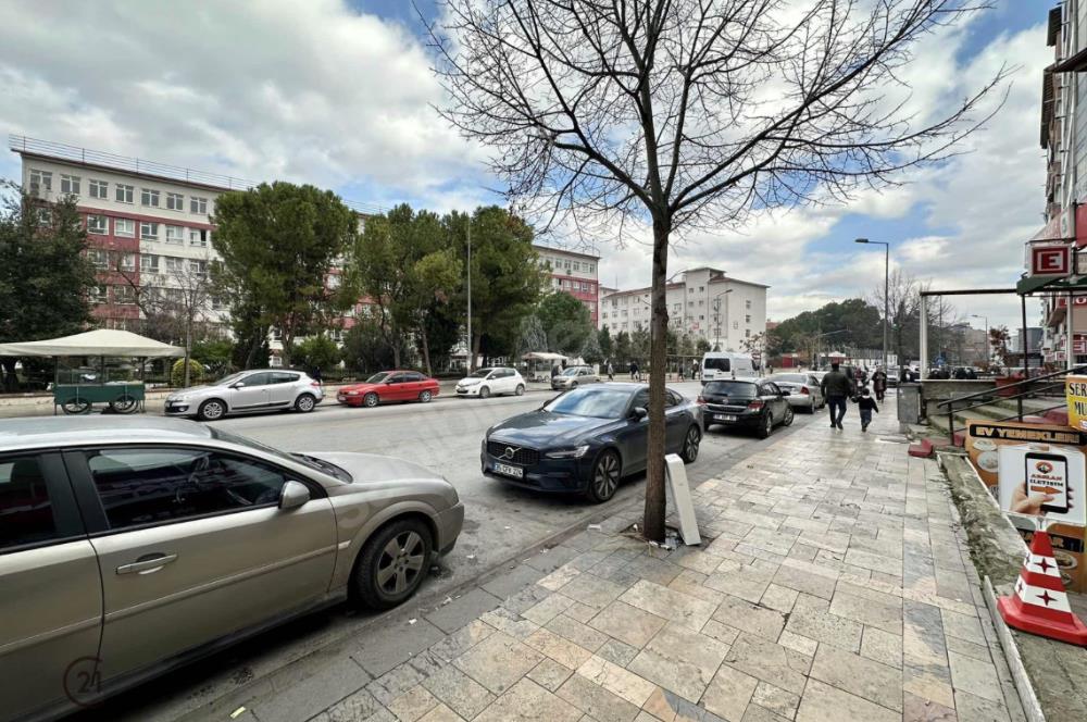 Devlet Hastanesi Karşısında Cadde Üzeri Fırsat Dükkan