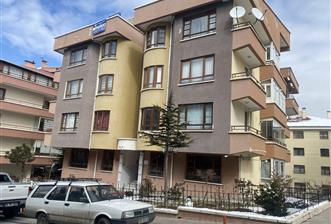 ÇANKAYA İLKBAHAR MAHALLESİNDE 2+1 MERKEZİ KONUMDA DAİRE