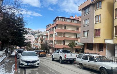 ÇANKAYA İLKBAHAR MAHALLESİNDE 2+1 MERKEZİ KONUMDA DAİRE