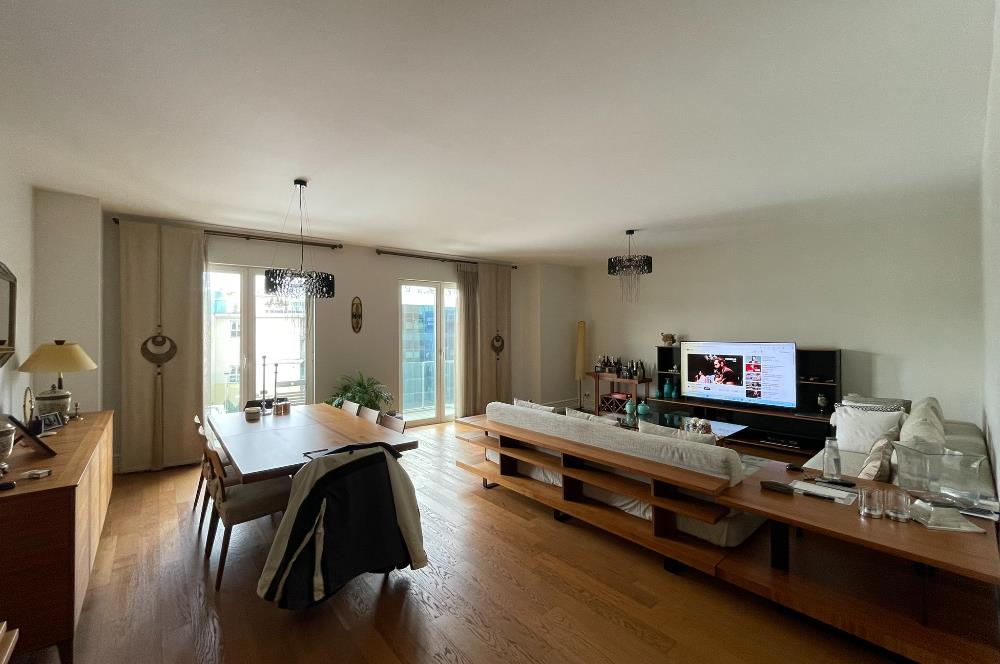 Göktürk 3+1 Satılık Daire Larus Palas' ta Tek Katta 240 m2
