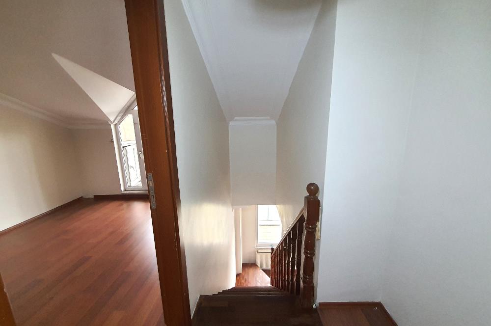 C21 NARDAN VARAN CADDESİNDE 4+1 DUBLEX LÜKS DAİRE