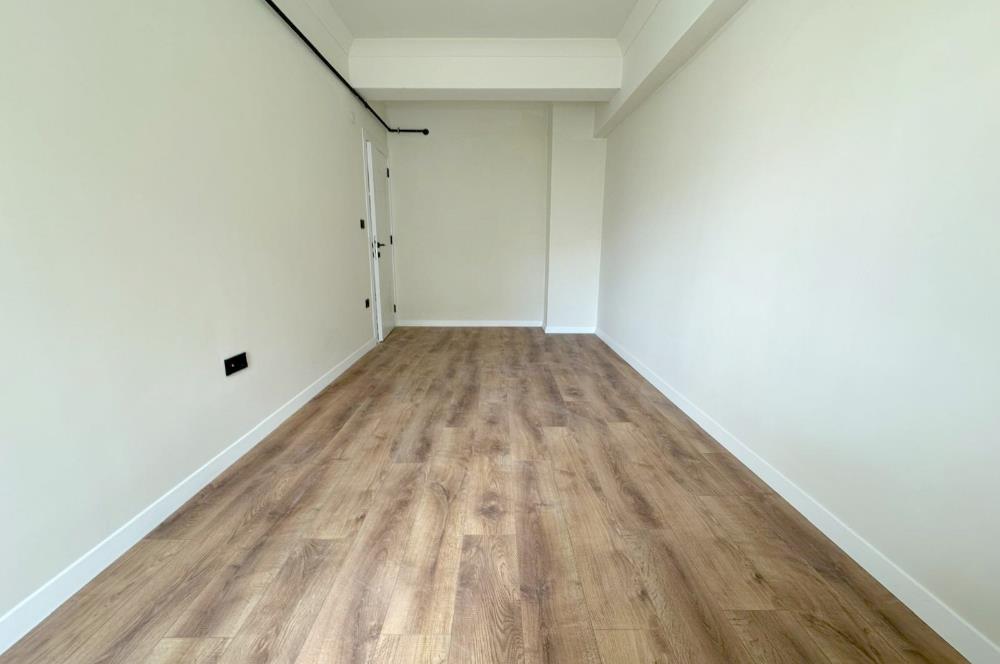 KADIKÖY, MÜHÜRDAR CAD. SIFIR 2 + 1 SATILIK DAİRE