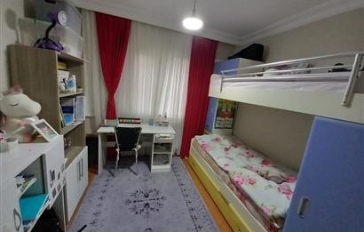 PENDIK BAHÇELİEVLER ADALI SİTESİNDE 1.KAT SATILIK 3+1 DAİRE 