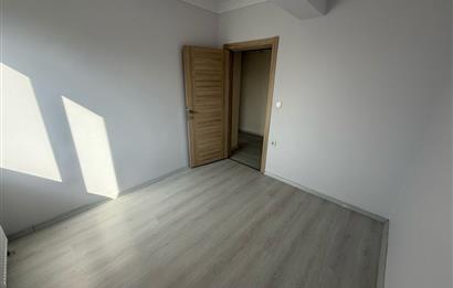 GÖLCÜK YAZLIK MH SATILIK ARA KAT 3+1 DAİRE