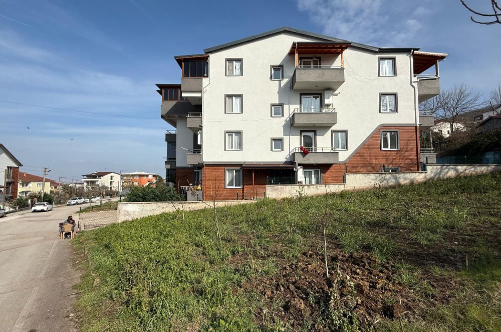 GÖLCÜK YAZLIK MH SATILIK ARA KAT 3+1 DAİRE