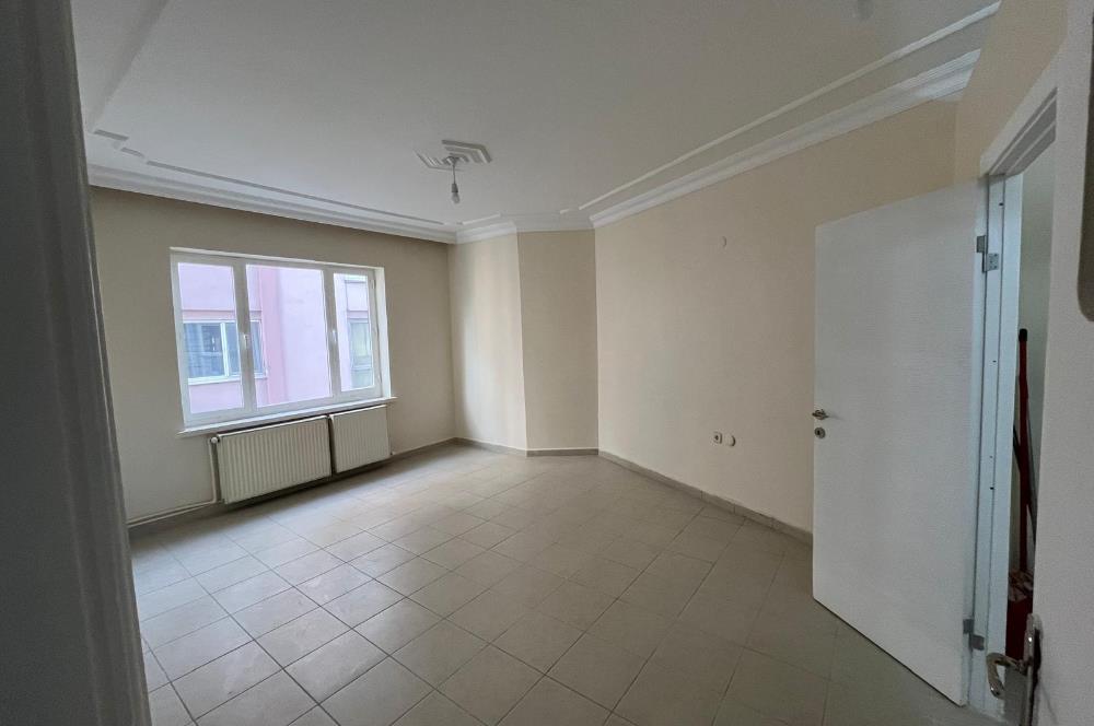 C21 LOCA'DAN ÇARŞI MERKEZDE SATILIK 2+1 OFİS 