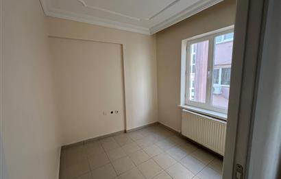 C21 LOCA'DAN ÇARŞI MERKEZDE SATILIK 2+1 OFİS 