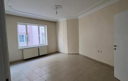 C21 LOCA'DAN ÇARŞI MERKEZDE SATILIK 2+1 OFİS 