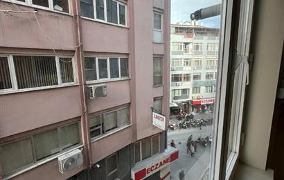 C21 LOCA'DAN ÇARŞI MERKEZDE SATILIK 2+1 OFİS 