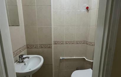 C21 LOCA'DAN ÇARŞI MERKEZDE SATILIK 2+1 OFİS 