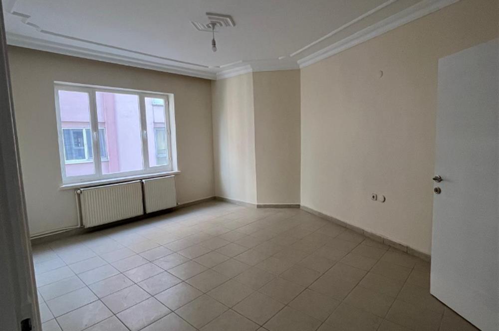 C21 LOCA'DAN ÇARŞI MERKEZDE SATILIK 2+1 OFİS 