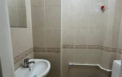 C21 LOCA'DAN ÇARŞI MERKEZDE SATILIK 2+1 OFİS 