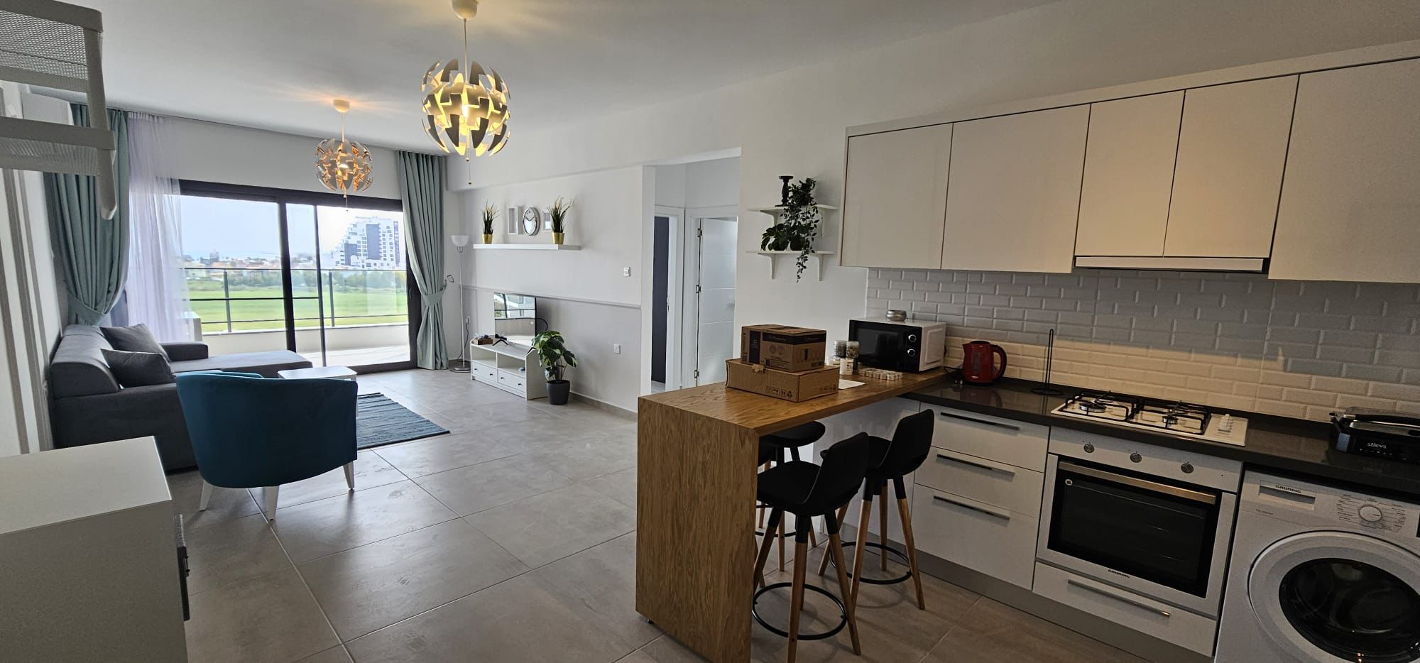 ÖN BLOKTA DENİZ MANZARALI 2+1 FULL EŞYALI HEMEN TESLİM DAİRE