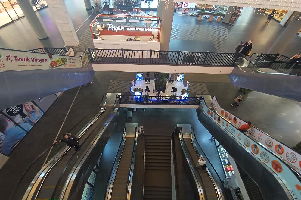 Avenue İstanbul Rezidans'da satılık E 5 cepheli 1+1 daire..