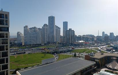Avenue İstanbul Rezidans'da satılık E 5 cepheli 1+1 daire..