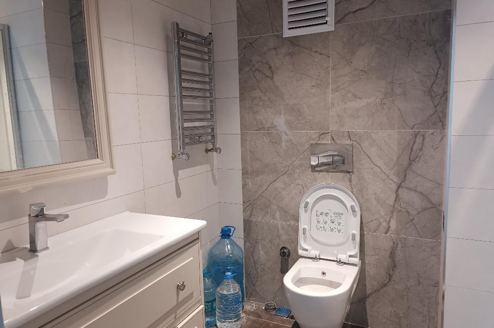 Avenue İstanbul Rezidans'da satılık E 5 cepheli 1+1 daire..
