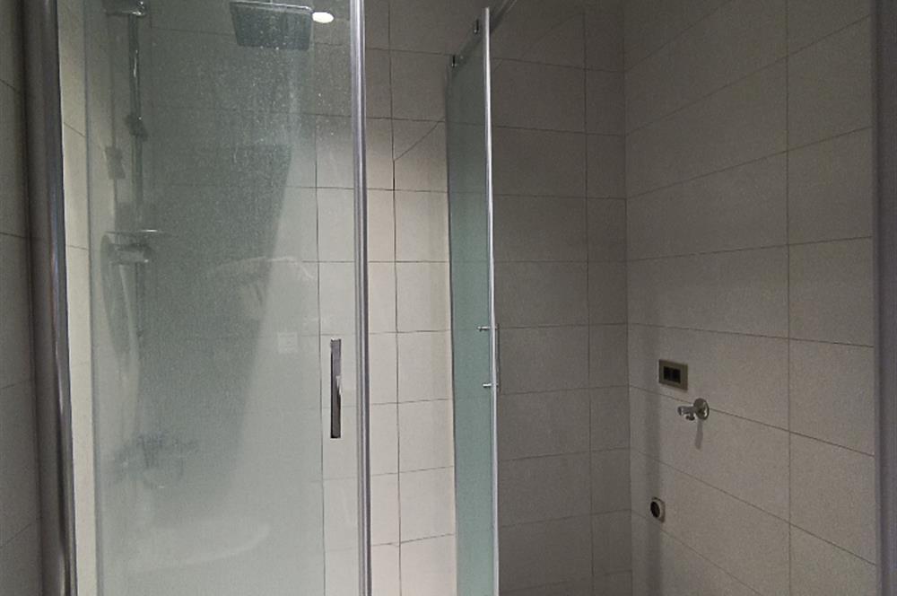 Avenue İstanbul Rezidans'da satılık E 5 cepheli 1+1 daire..