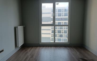 Avenue İstanbul Rezidans'da satılık E 5 cepheli 1+1 daire..
