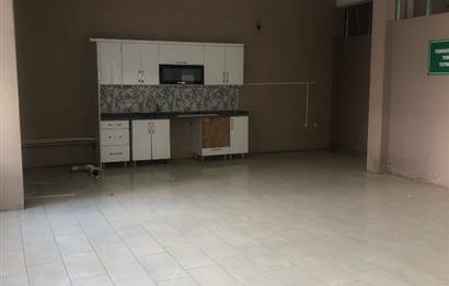 ÇERKEZKÖY CADDESİ'NDE MERKEZİ KONUMLU KİRALIK 600 m² İŞ YERİ