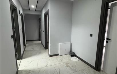 KARTEPE ATAEVLERDE SIFIR KİRALIK 3+1 DAİRE