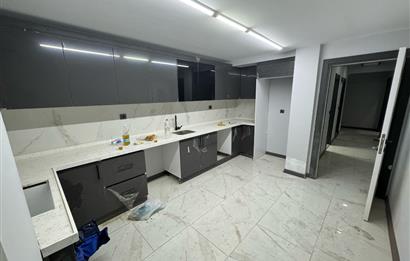 KARTEPE ATAEVLERDE SIFIR KİRALIK 3+1 DAİRE