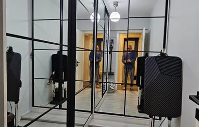 Bostanlı'da Komple Tadilatlı 3+1 Satılık Daire