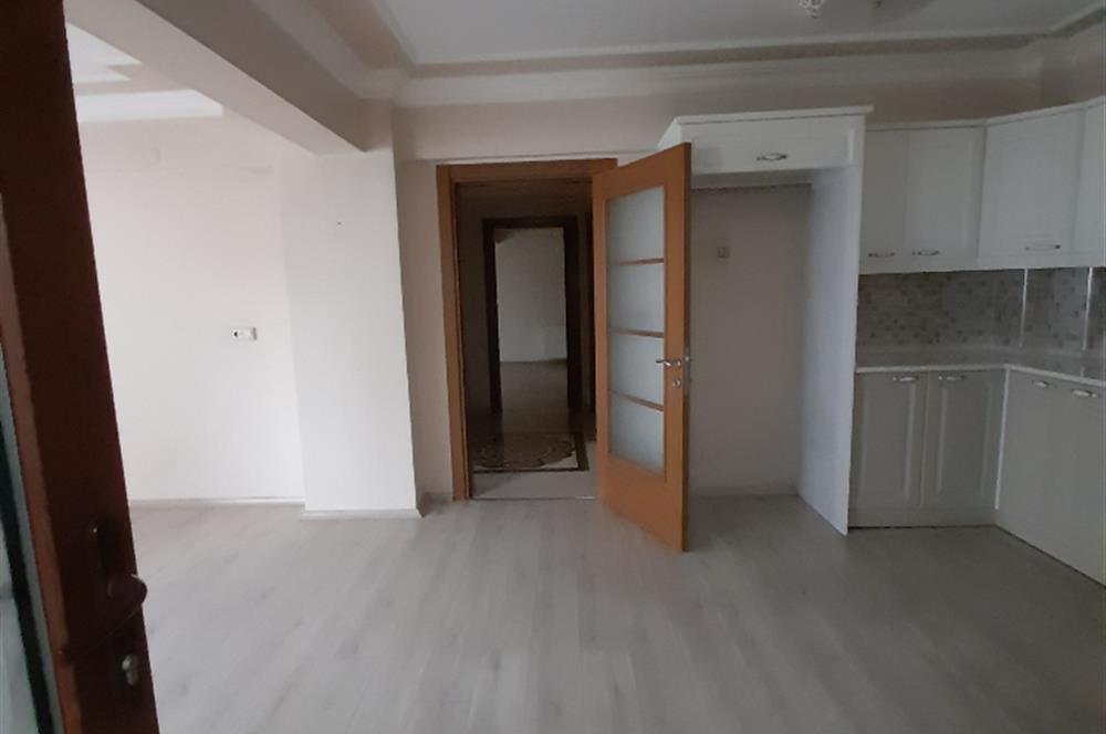SAKARYA ADAPAZARI AKINCILARDA MÜSTAKİL SATILIK BİNA