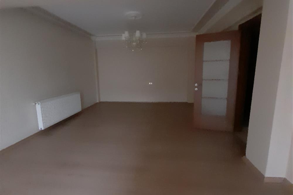 SAKARYA ADAPAZARI AKINCILARDA MÜSTAKİL SATILIK BİNA