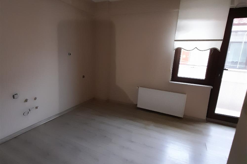 SAKARYA ADAPAZARI AKINCILARDA MÜSTAKİL SATILIK BİNA