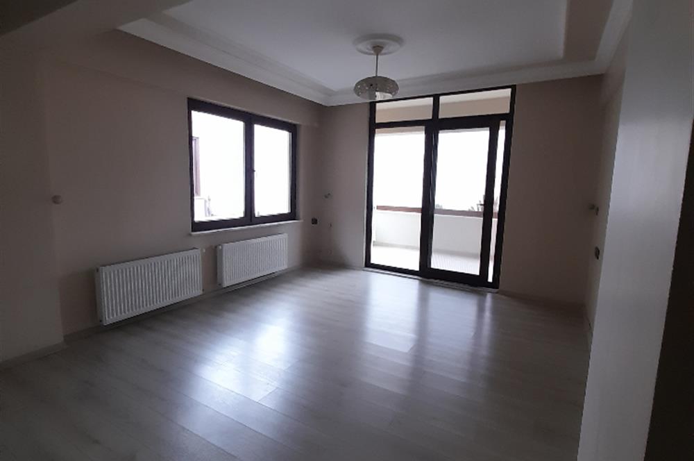 SAKARYA ADAPAZARI AKINCILARDA MÜSTAKİL SATILIK BİNA