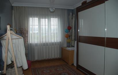 YÜZÜNCÜYIL DA SATILIK 3+1 DAİRE