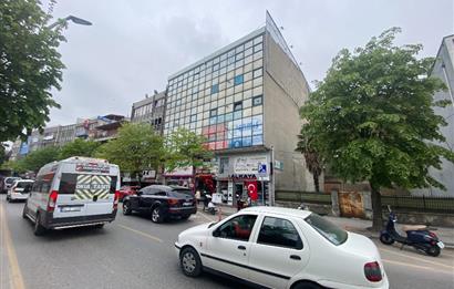 C21 İZ MEHMET ÇAKAR'DAN MERKEZDE KİRALIK BÜYÜK OFİS...